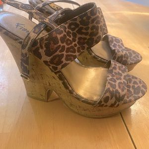 Wedge sandals.